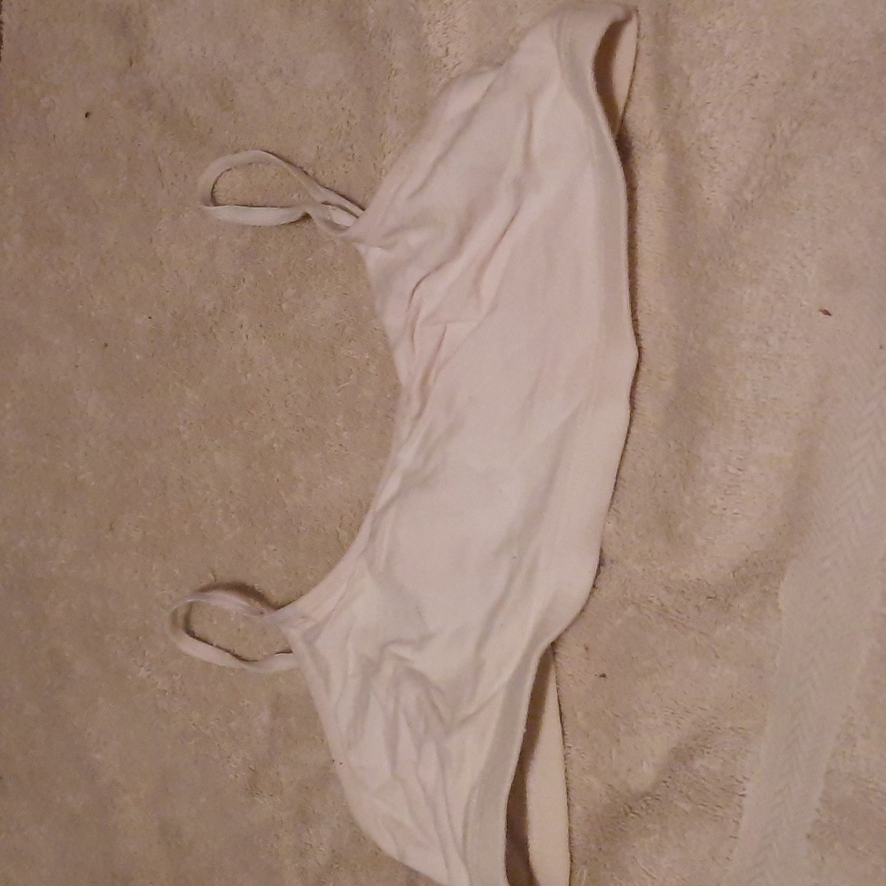 Bras - Picture 2 of 16